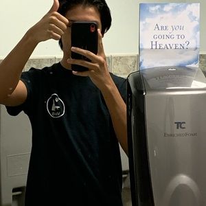 Meet your Posher, Javier